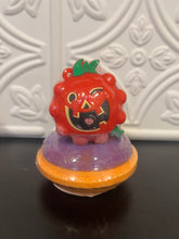 Load image into Gallery viewer, Light up fidget popper bath bombs
